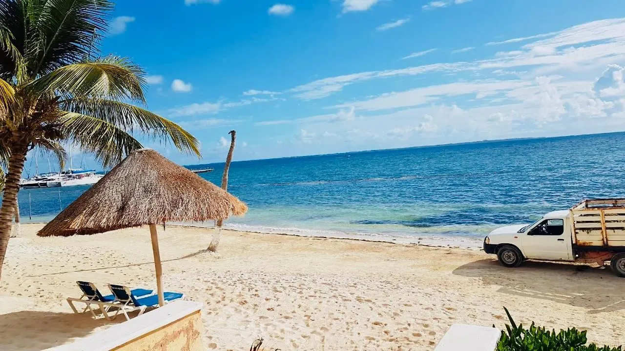 Punta Me Apartment Beach Front Condo Hotel & Waterpark  Cancun