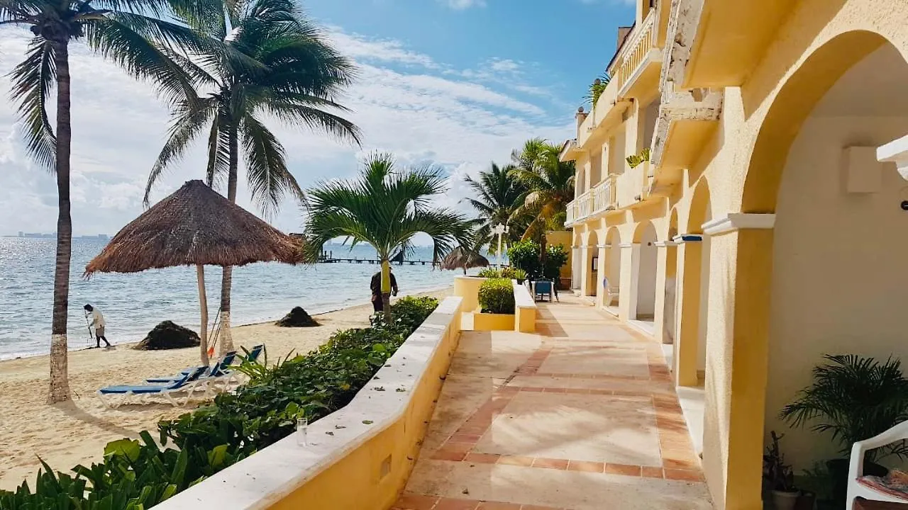 Punta Me Apartment Beach Front Condo Hotel & Waterpark Mexico