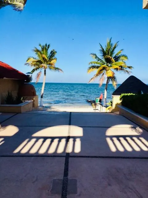 Punta Me Apartment Beach Front Condo Hotel & Waterpark