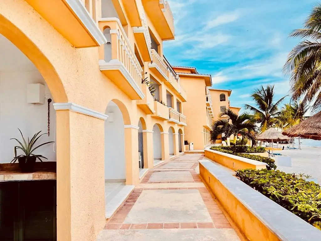 Punta Me Apartment Beach Front Condo Hotel & Waterpark