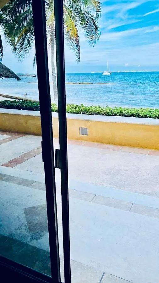 Punta Me Apartment Beach Front Condo Hotel & Waterpark Mexico