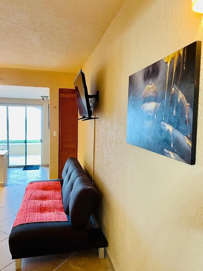 Punta Me Apartment Beach Front Condo Hotel & Waterpark
